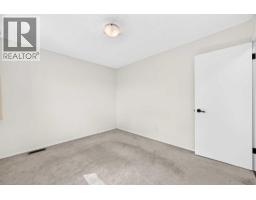 15 Maidstone Place NE - photo 25
