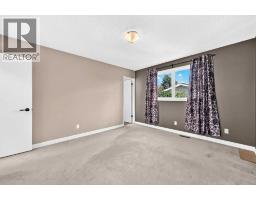 15 Maidstone Place NE - photo 19