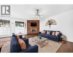 15 Maidstone Place NE - photo 8