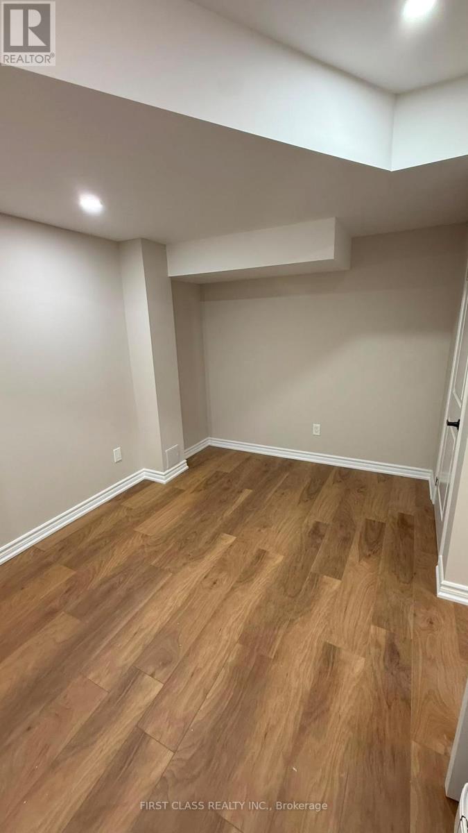 49 Mountainside Crescent — photo 35