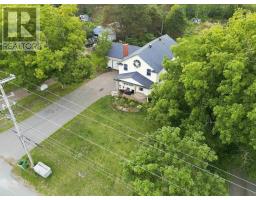 Family room - 61 Jenks Avenue, Parrsboro, NS B0M1S0 Photo 7