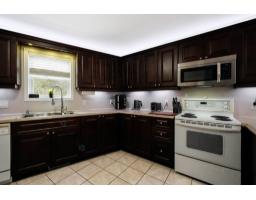 273 Ch. De La Colonie, Val Des Monts, QC J8N4A4 Photo 11
