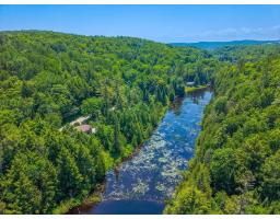 273 Ch. De La Colonie, Val Des Monts, QC J8N4A4 Photo 30