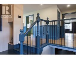 6 Cabot Road thumbnail 2
