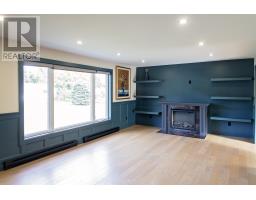 6 Cabot Road thumbnail 3