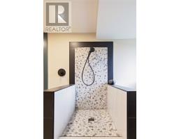 6 Cabot Road thumbnail 35