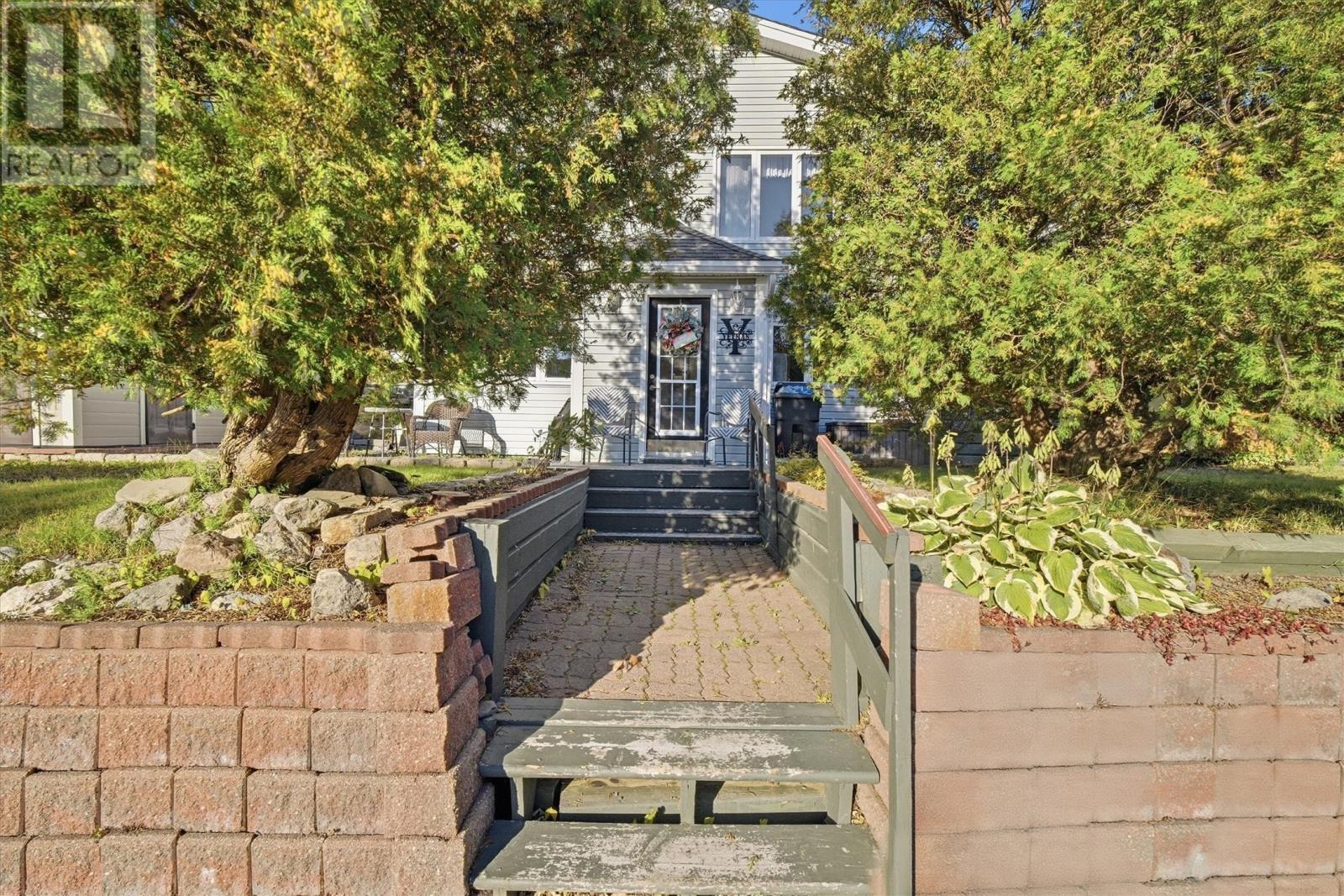 36 Linegar Avenue, photo 19 of 28