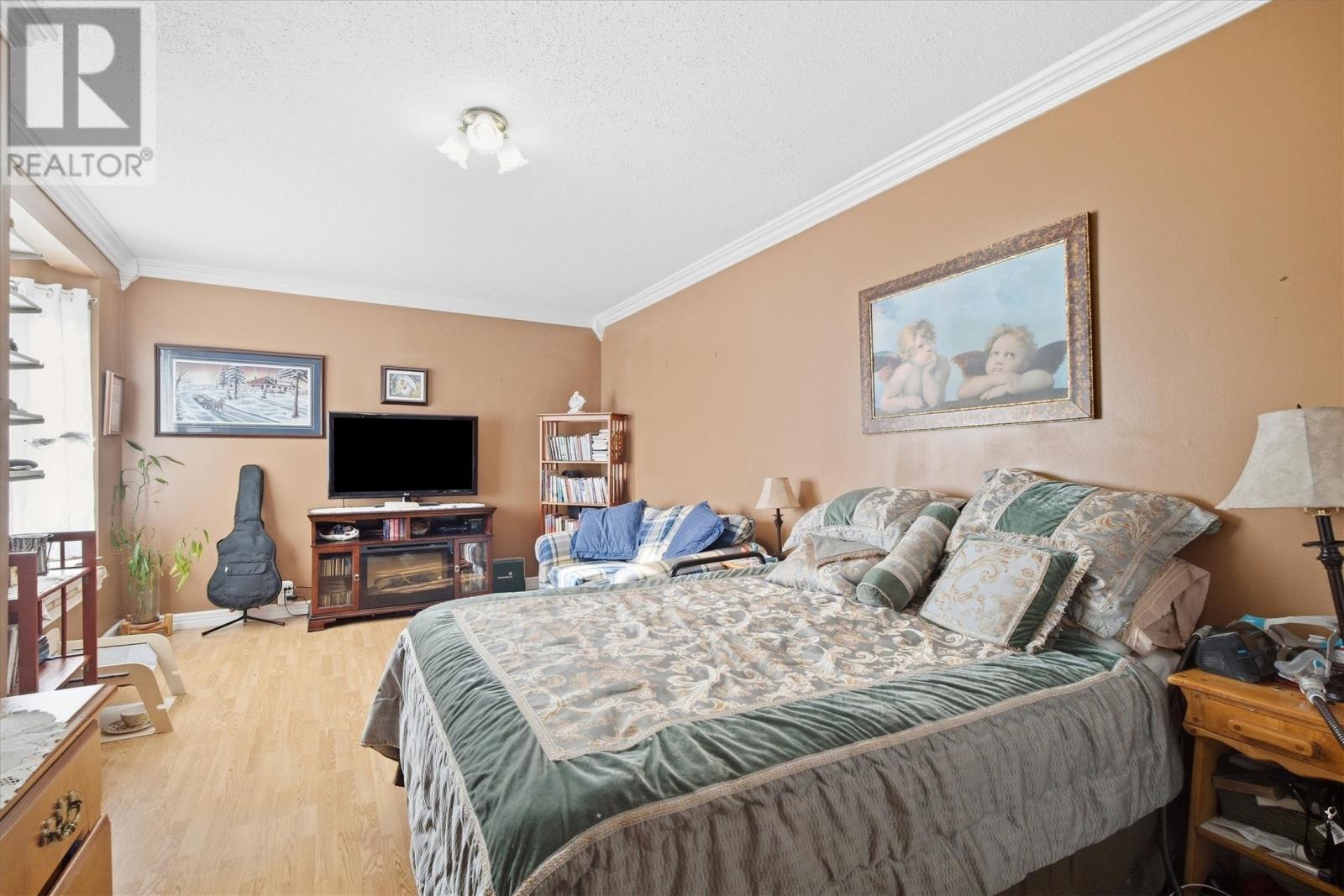 36 Linegar Avenue, photo 13 of 28