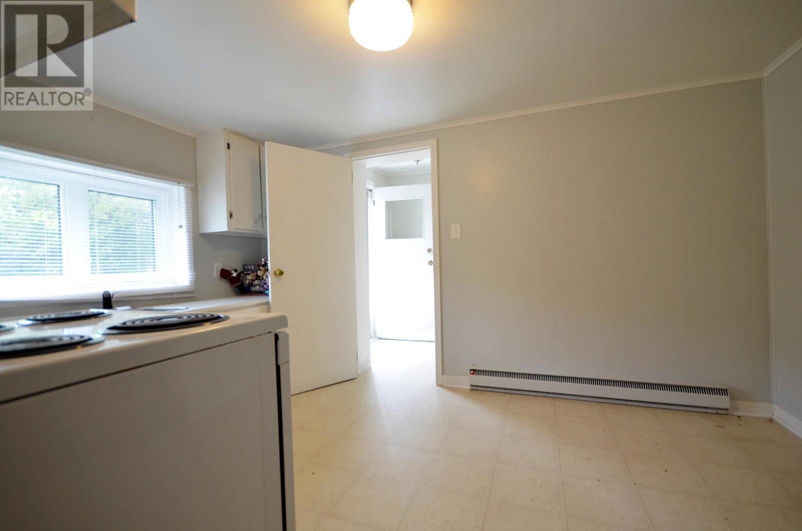33 Ledrew's Road, photo 17 of 40