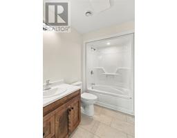 42 Windgap Road thumbnail 18
