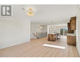 42 Windgap Road thumbnail 9