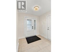 42 Windgap Road thumbnail 5