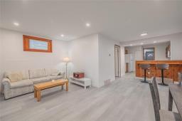 727 Lorette Avenue, Winnipeg, MB R3M1T8 Photo 12
