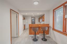 727 Lorette Avenue, Winnipeg, MB R3M1T8 Photo 14