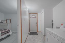 727 Lorette Avenue, Winnipeg, MB R3M1T8 Photo 22