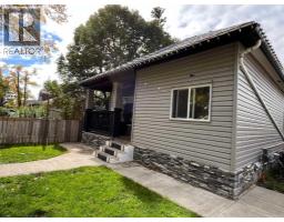 240 20 Street N - photo 3