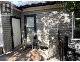 240 20 Street N, Lethbridge, AB T1H3M7 Photo 32