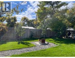 240 20 Street N, Lethbridge, AB T1H3M7 Photo 34