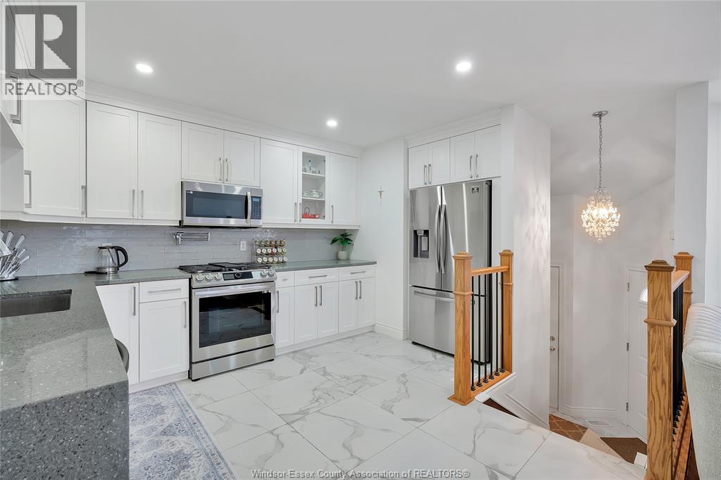 2651 TEEDIE CRESCENT - 8