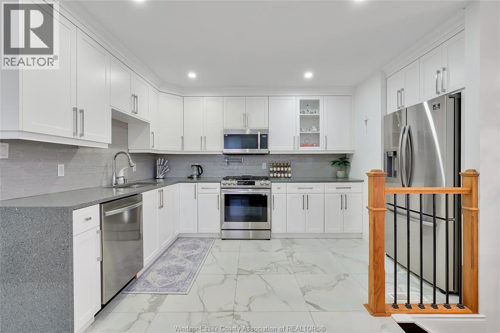 2651 TEEDIE CRESCENT - 9