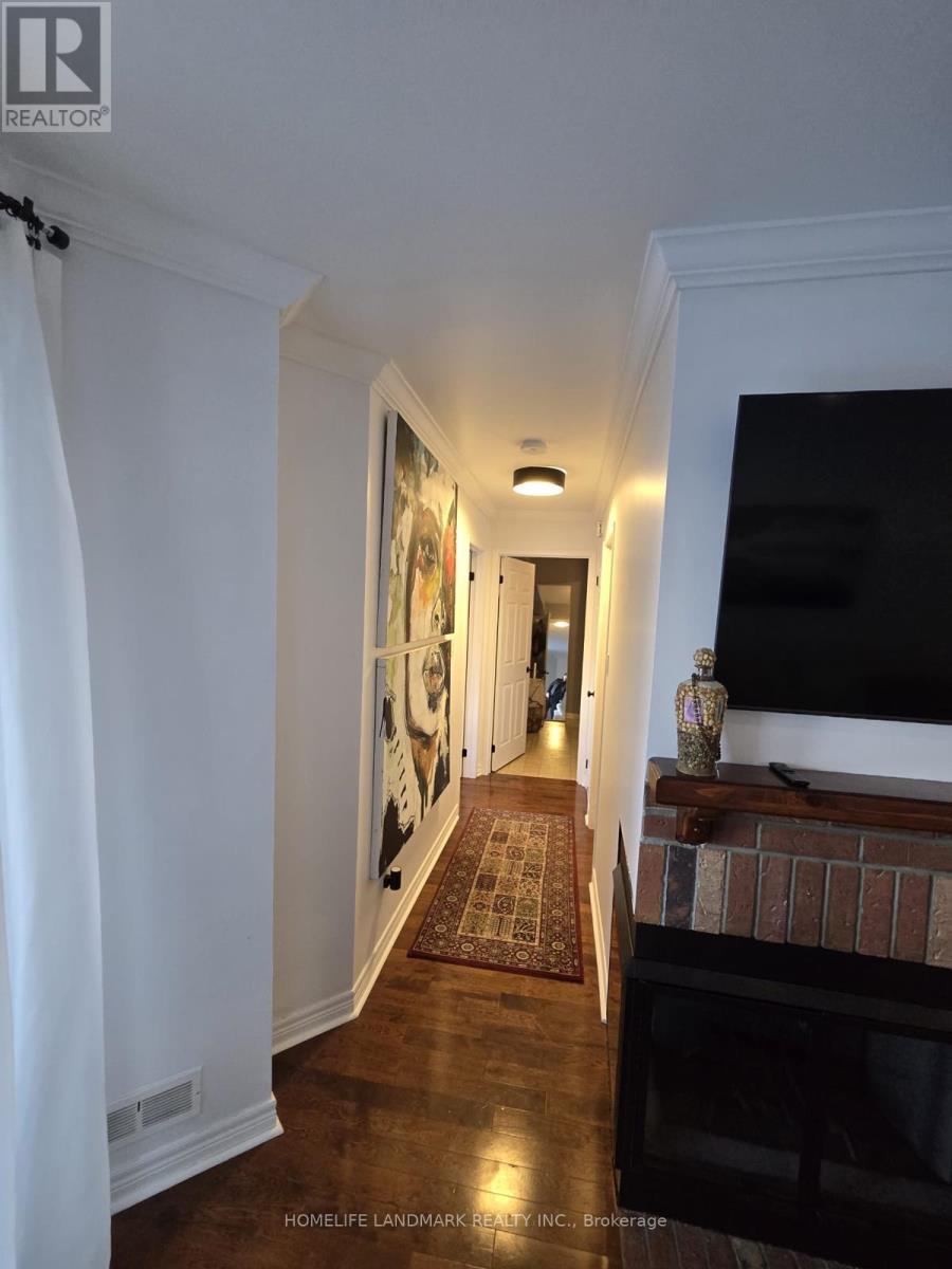 #242 2110 Cleaver Avenue, Burlington (Headon), Ontario, L7M3Z3, Burlington (Headon), Ontario — photo 5 of 5