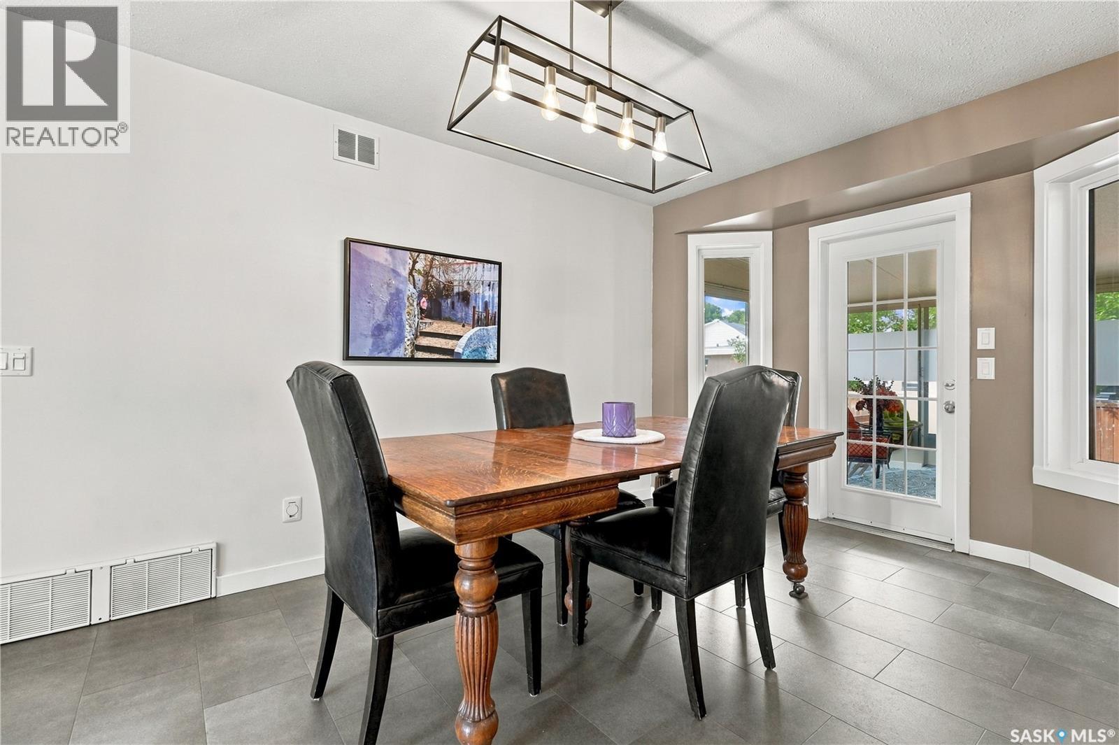 1716 CLIVE BAY E, Regina — photo 12