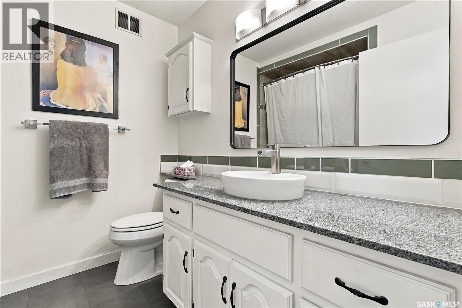 1716 CLIVE BAY E, Regina — photo 19
