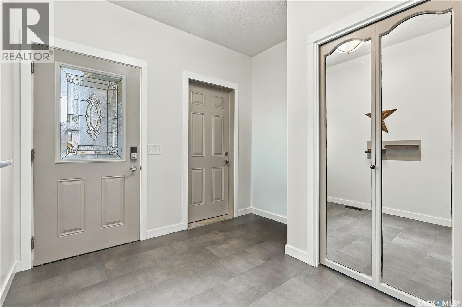 1716 CLIVE BAY E, Regina — photo 3