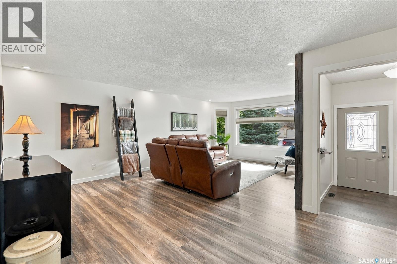 1716 CLIVE BAY E, Regina — photo 6