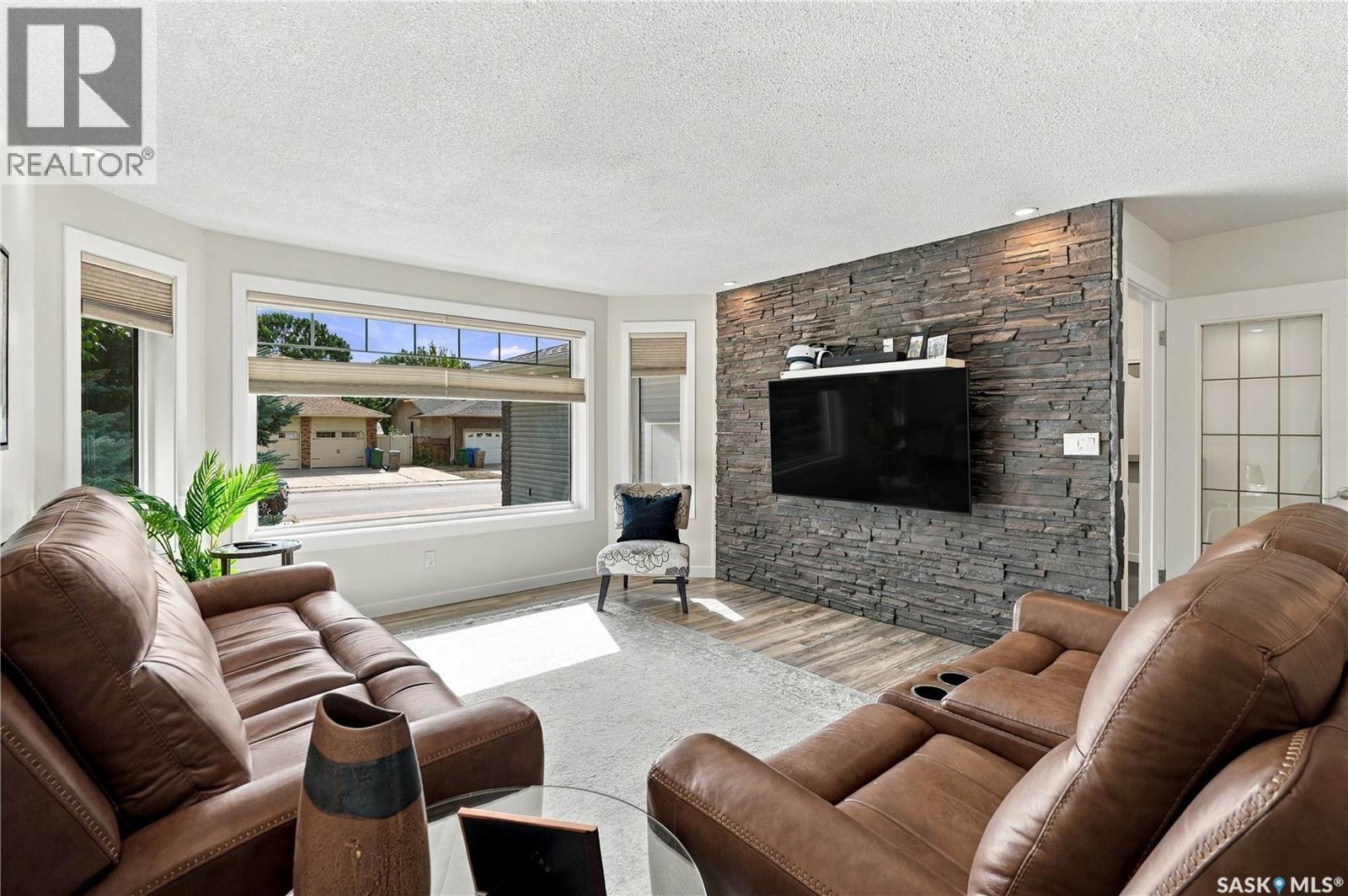 1716 CLIVE BAY E, Regina — photo 9