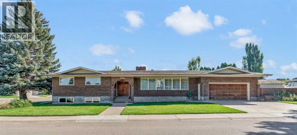 167 Primrose Drive SE, Medicine Hat, Alberta, T1A2E7