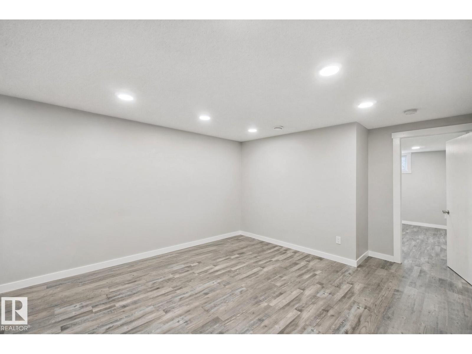 13212 73 ST NW - Image 35