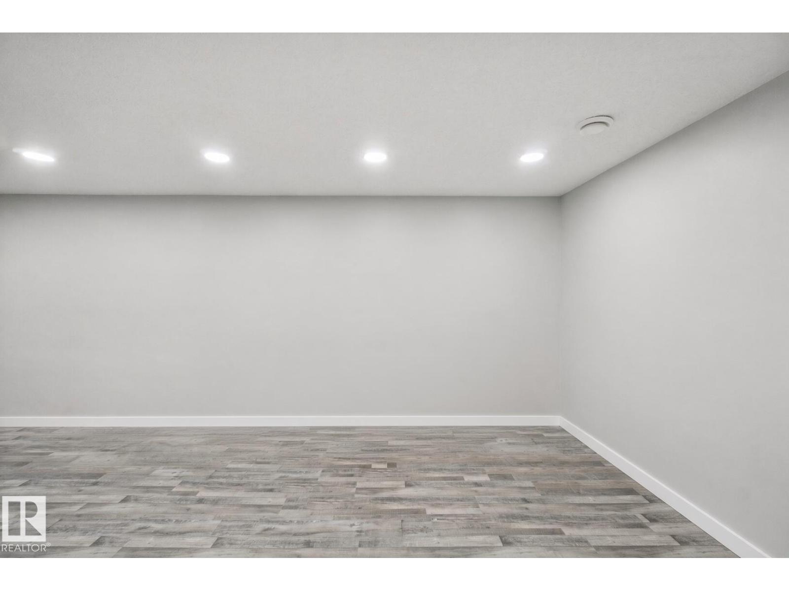13212 73 ST NW - Image 36