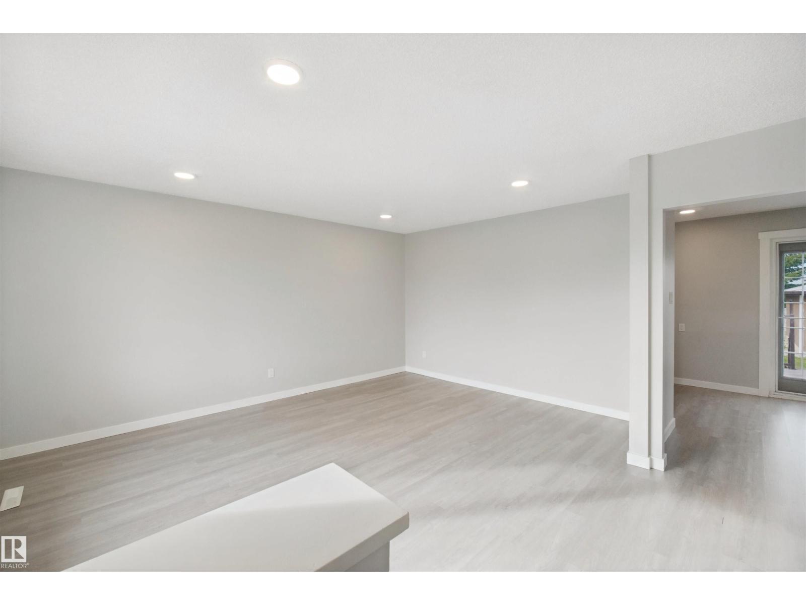 13212 73 ST NW - 5