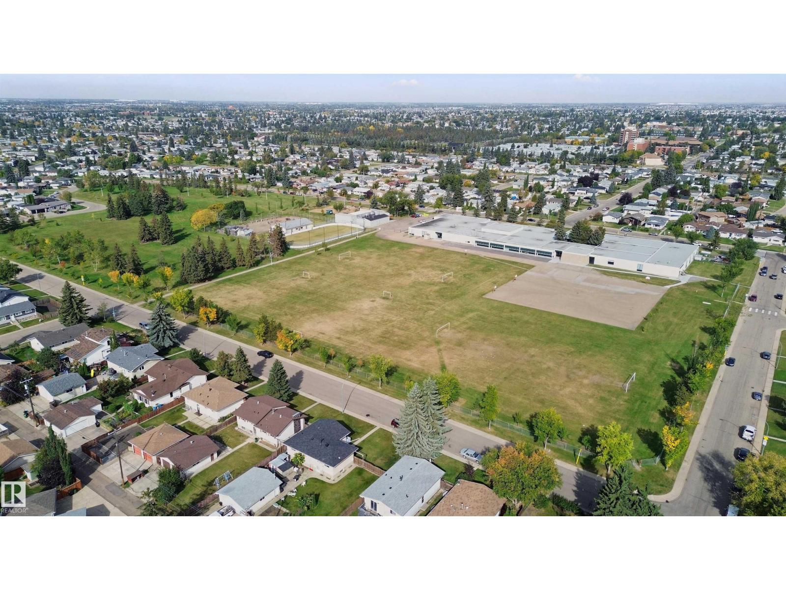 13212 73 ST NW - Image 59