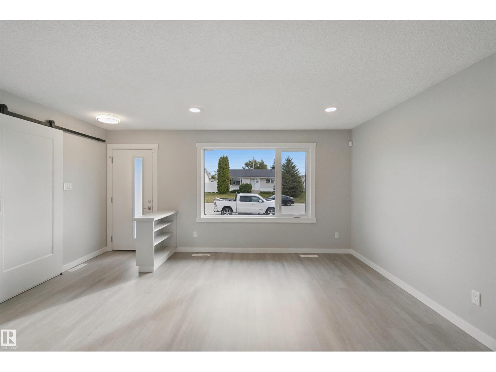 13212 73 ST NW - 8
