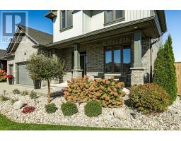 Living room - 106 Spencer Avenue, Lucan Biddulph, ON N0M2J0 Photo 6