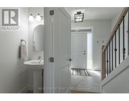 Bedroom - 106 Spencer Avenue, Lucan Biddulph, ON N0M2J0 Photo 9
