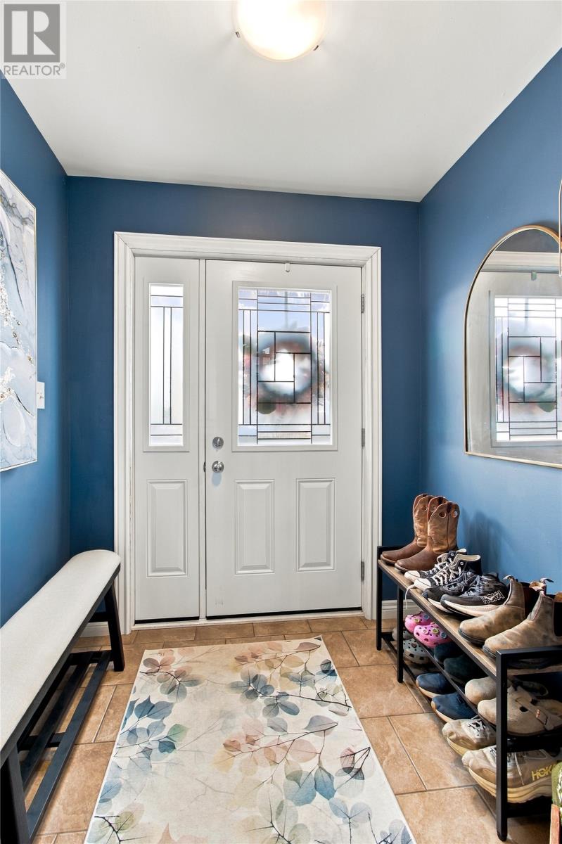 60 Ladysmith Drive, photo 4 of 26