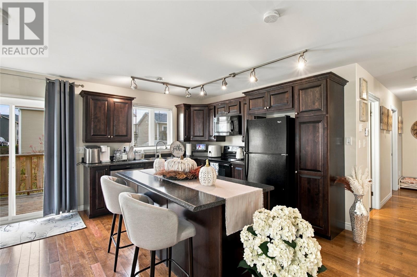 60 Ladysmith Drive, photo 9 of 26