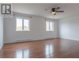 16 Hyde Park Drive thumbnail 13