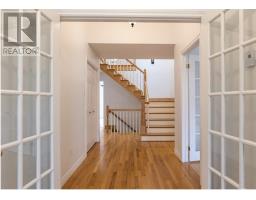 16 Hyde Park Drive thumbnail 3