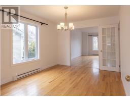 16 Hyde Park Drive thumbnail 5