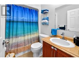 18 Hopedale Crescent thumbnail 13
