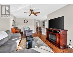 18 Hopedale Crescent thumbnail 6