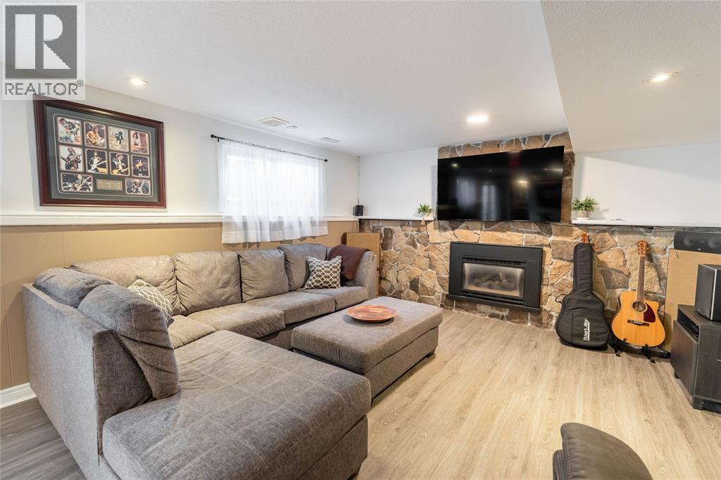 338 HILL STREET - Image 16