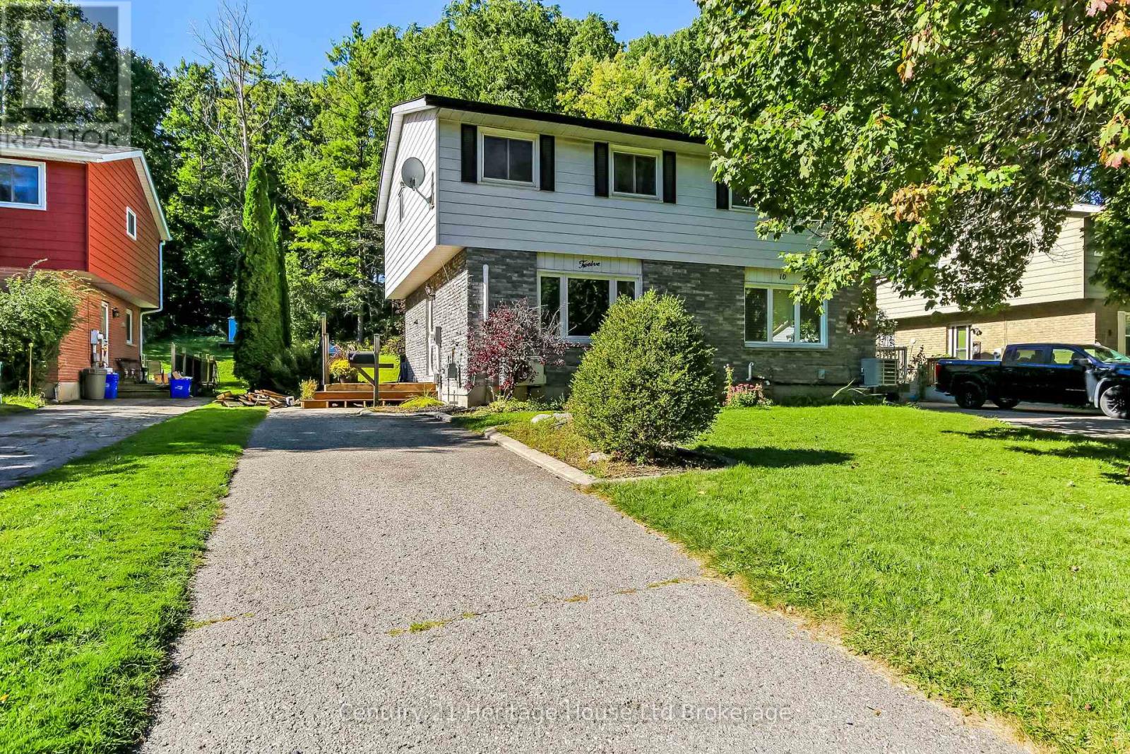 12 INNES PLACE - 2