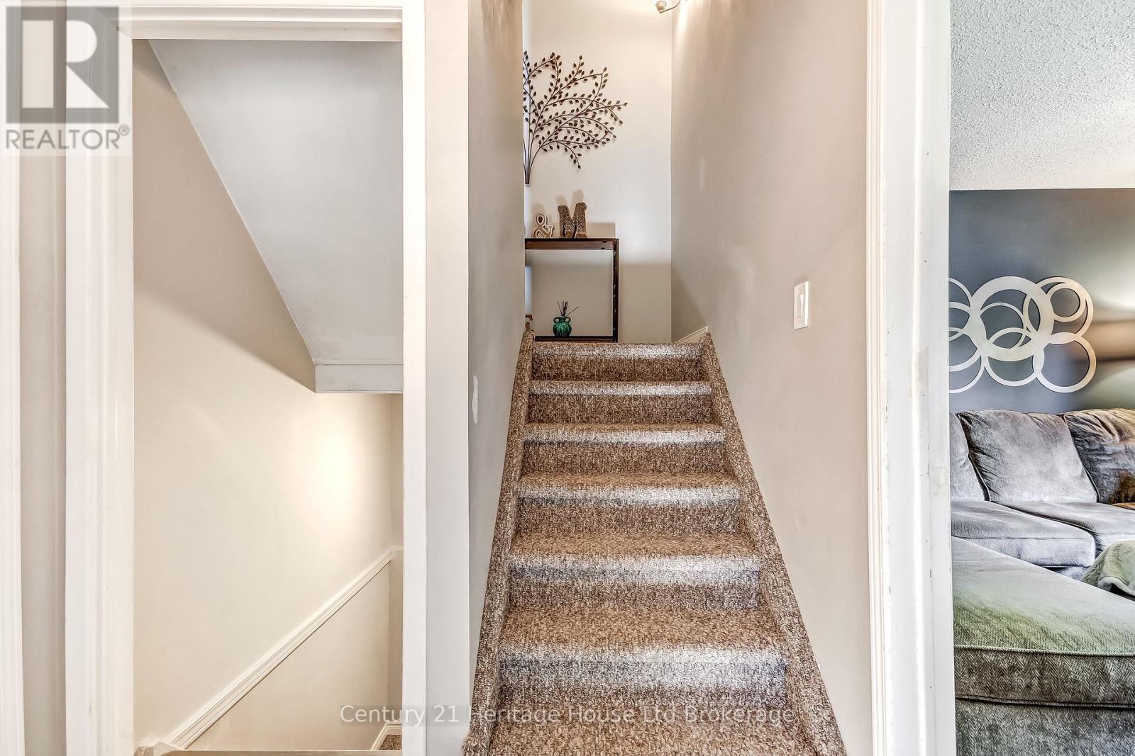 12 INNES PLACE - 3
