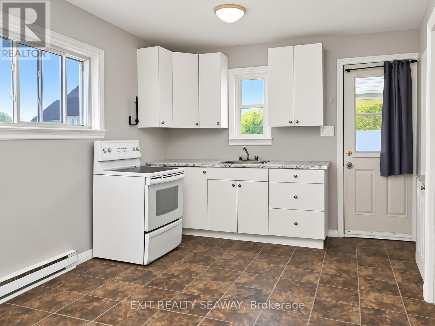 603 WALTON STREET - 7