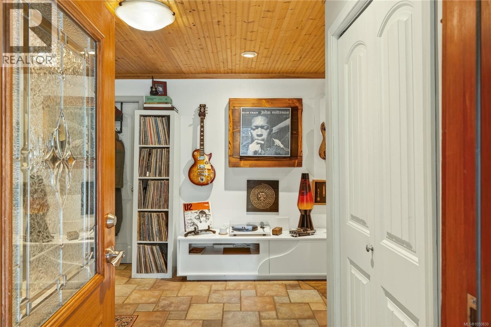 9025 Gilgan St - Image 13